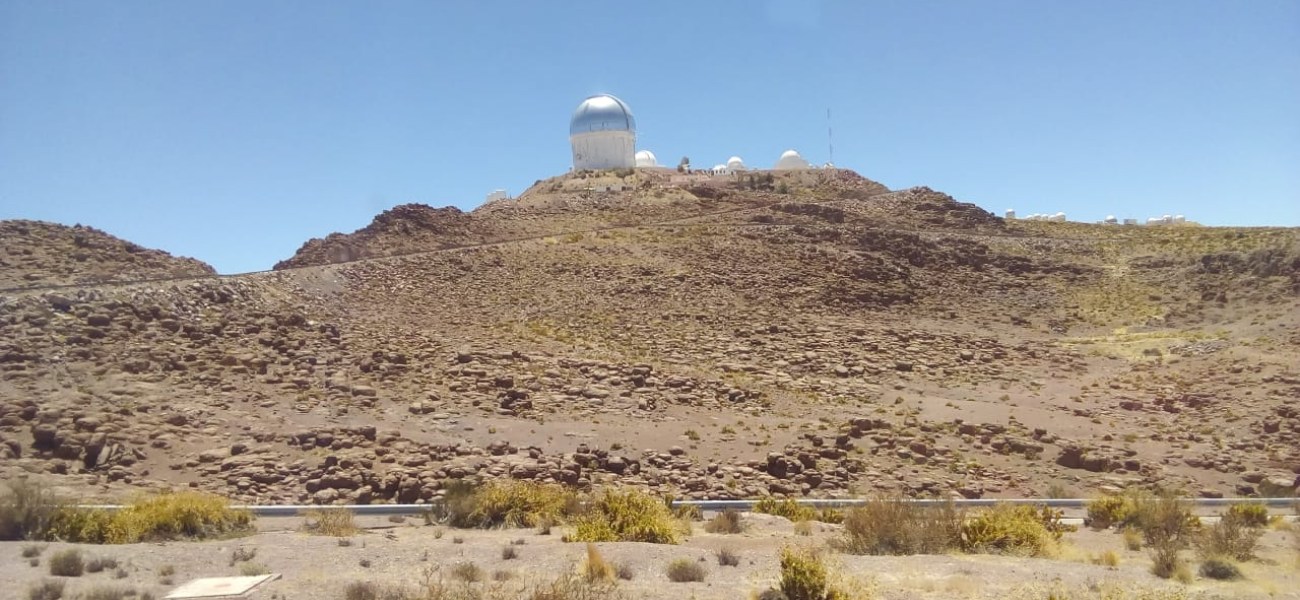 Academia de inglés visita Observatorio Tololo